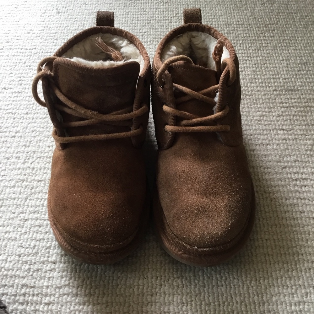 UGG Kids Chestnut Suede Lace-Up Shearling Boots